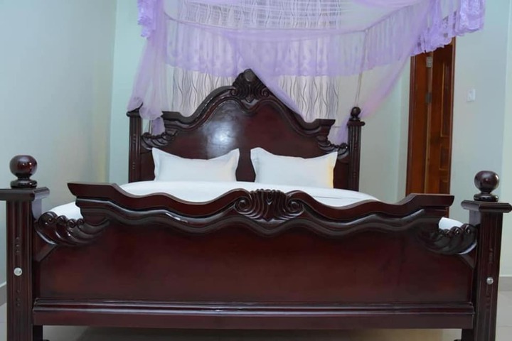 Room 7 of 26