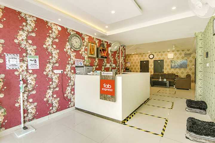 Hotel Interior 7 of 29