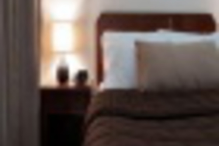 Room 73 of 118
