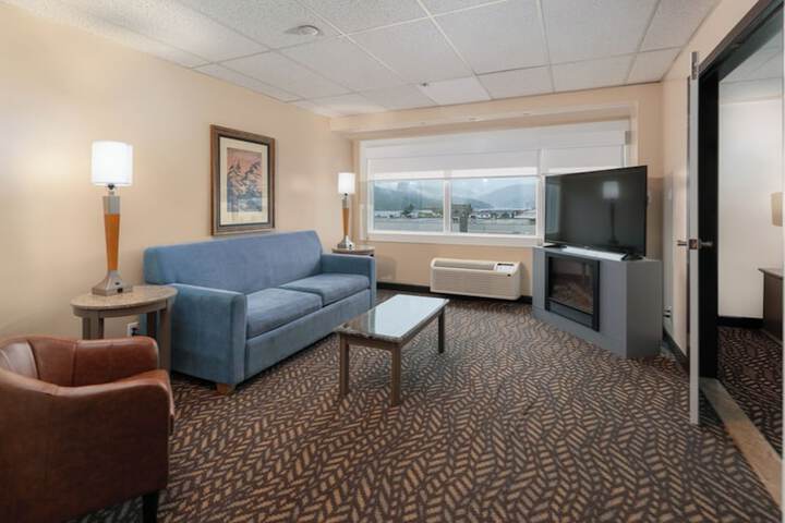 Room 22 of 65