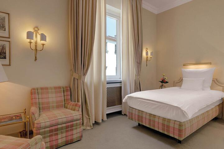 Room 20 of 82