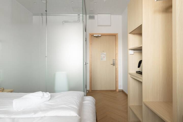 Room 29 of 75
