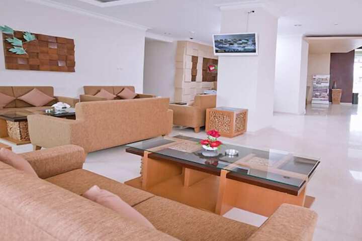 Guest Lobby