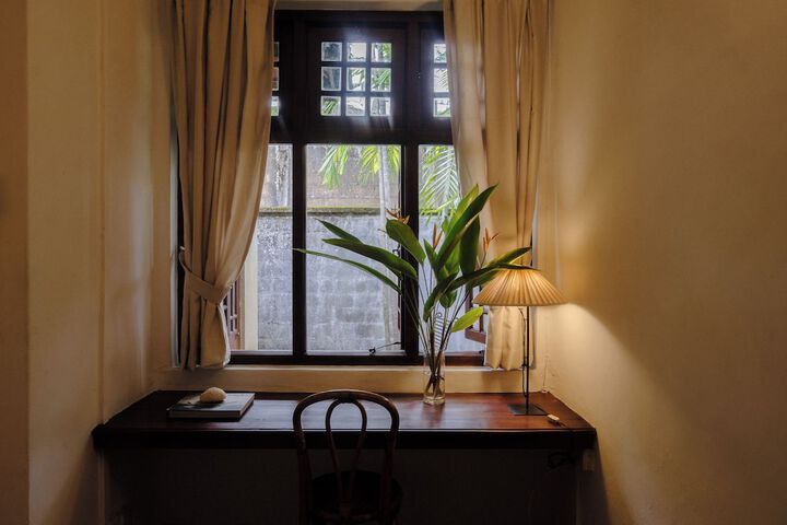 Room 4 of 60