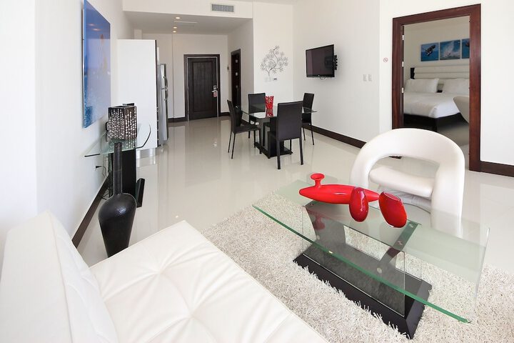 Room 15 of 30