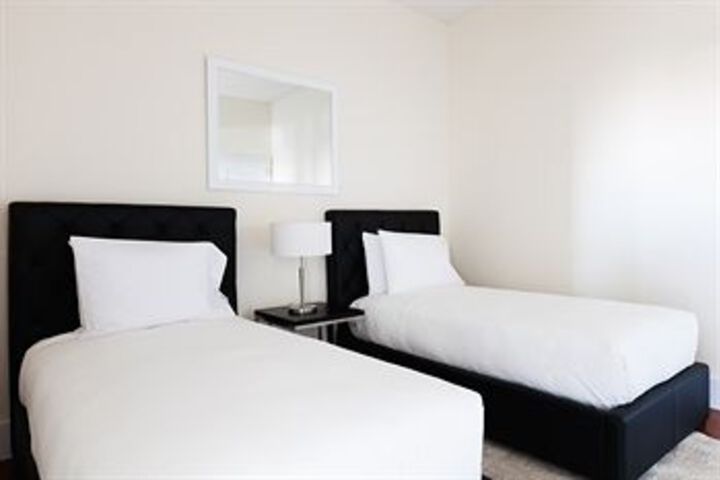Room 16 of 39