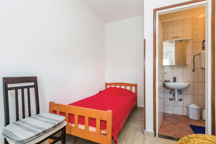 Stunning Home in Kampor With Wifi and 1 Bedrooms