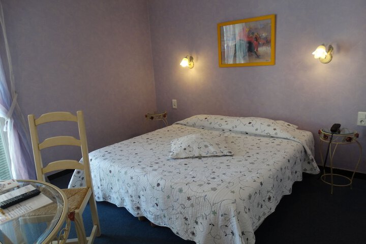Room 15 of 70