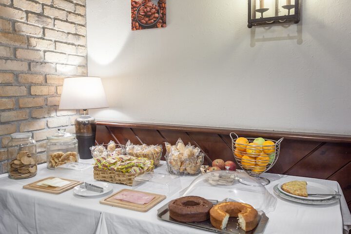 Breakfast/Coffee Service 67 of 76