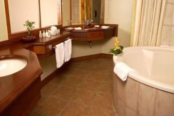 Room 4 of 56