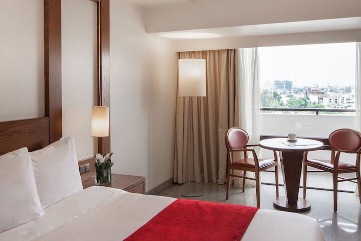 Room 35 of 103