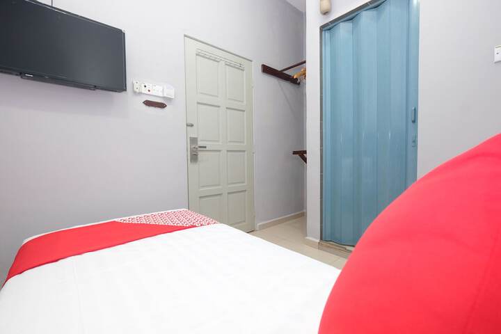 Room 30 of 43