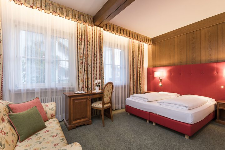 Room 15 of 70