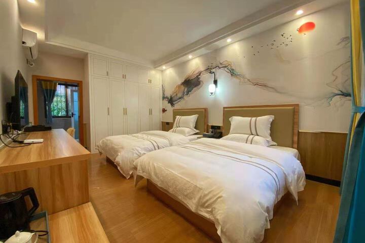 General 13 of 17