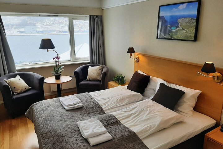 Room 3 of 46