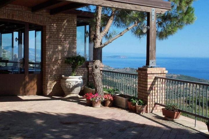 Terrace/Patio 12 of 22
