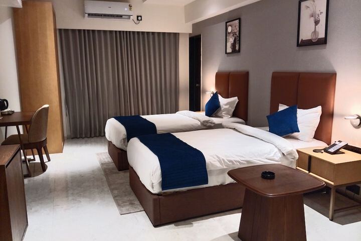 Room 17 of 53