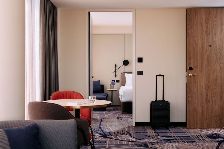 Room 11 of 78
