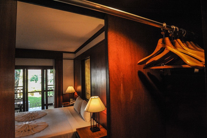 Room 12 of 51