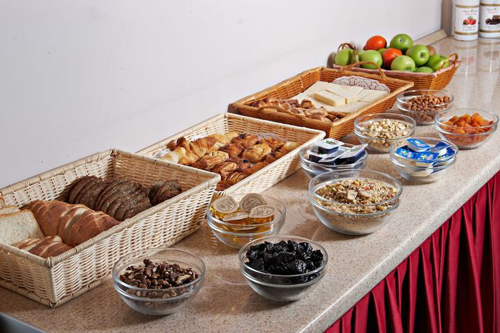Dining 60 of 73