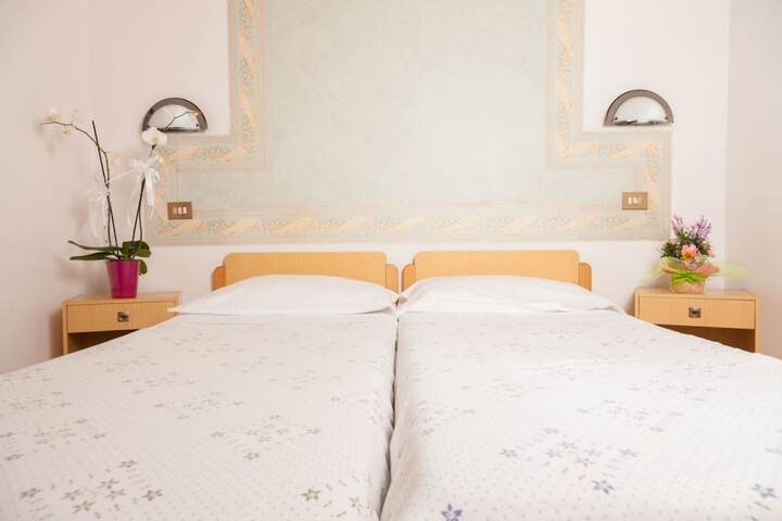 Room 10 of 59