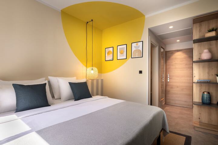 Room 14 of 50