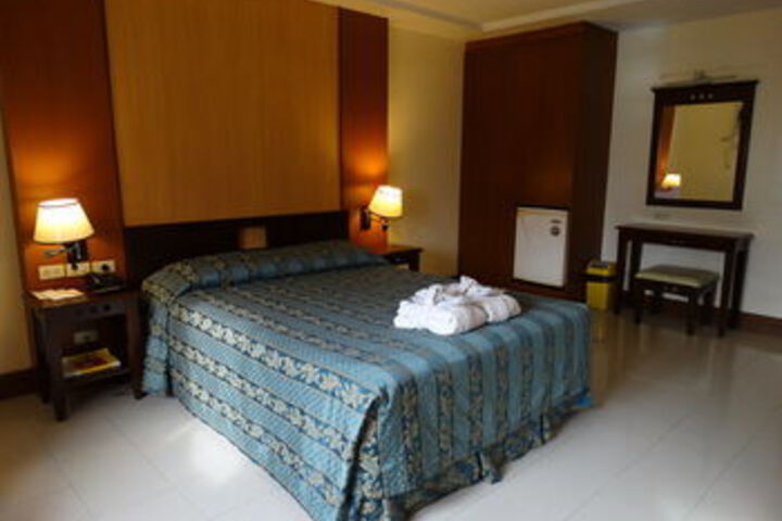 Room 35 of 78