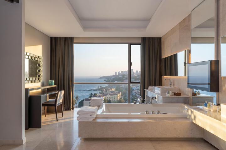 Room 119 of 309