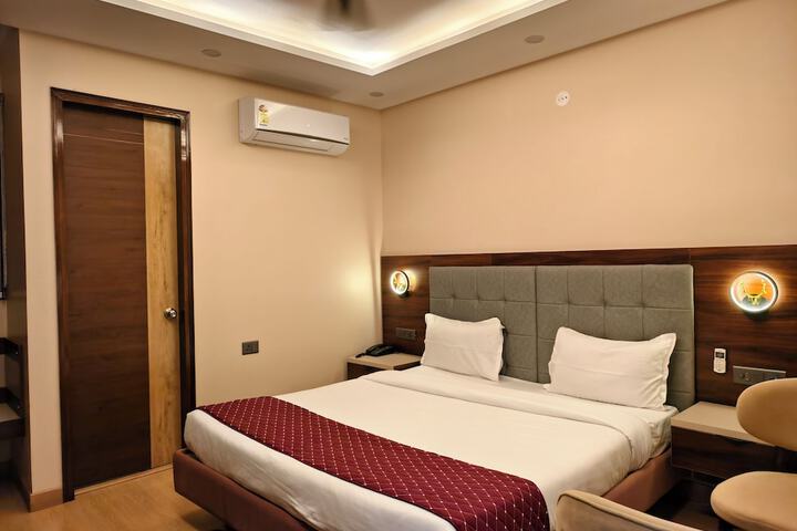 Room 36 of 73