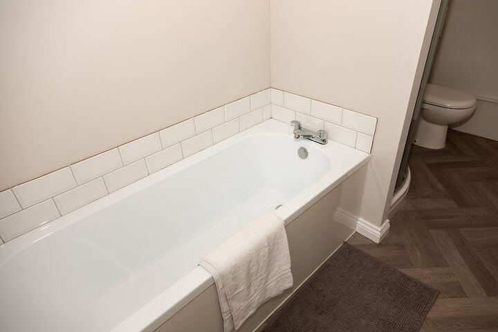 Room 5 of 22