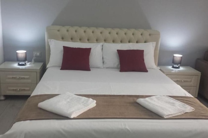 Room 22 of 46