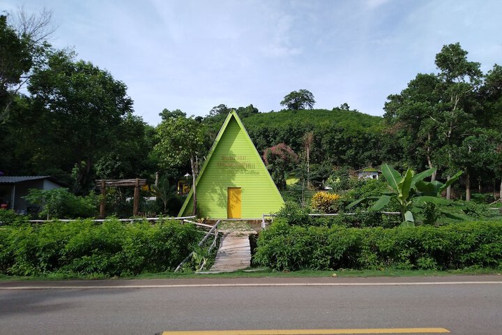 Hotel 4 of 9