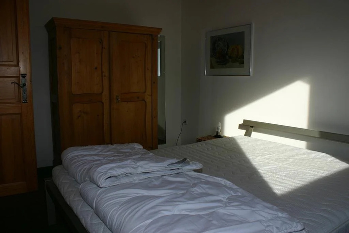 Room 2 of 13