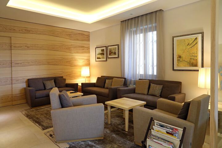 Lobby Photos