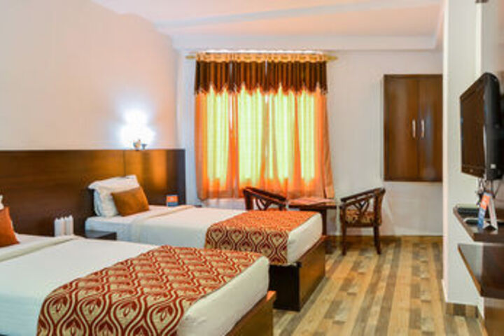 Room 6 of 35