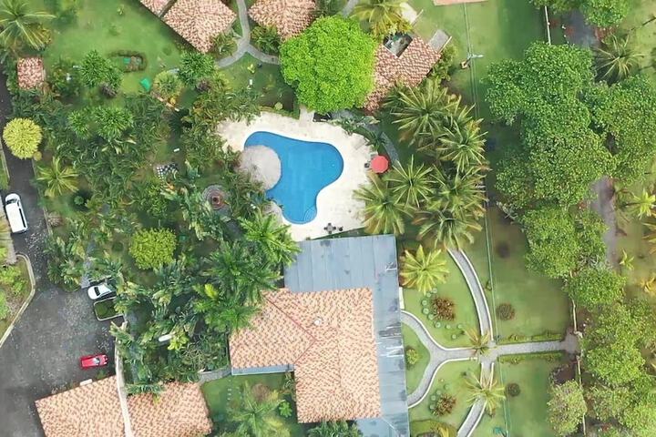 Marenaz Oceanfront Resort