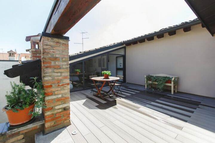 Terrace/Patio 55 of 60