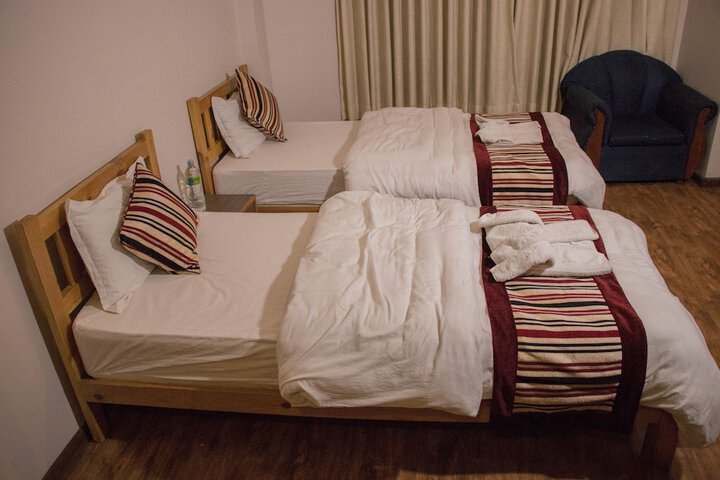Room 14 of 90