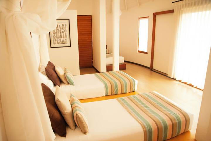Room 28 of 72