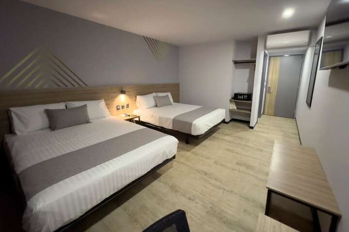 Room 7 of 43