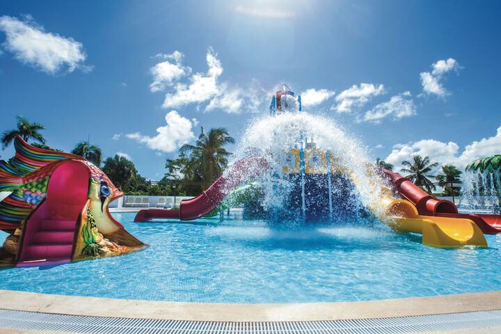 Pool Hotel