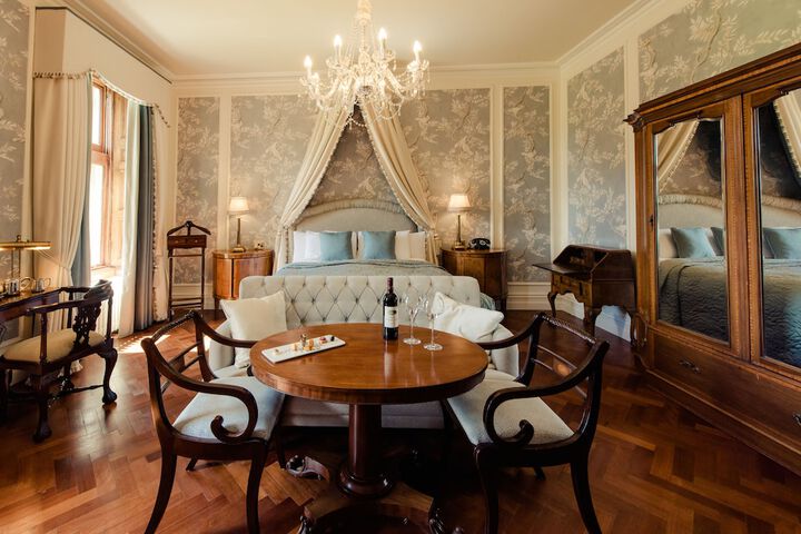 Room 48 of 108