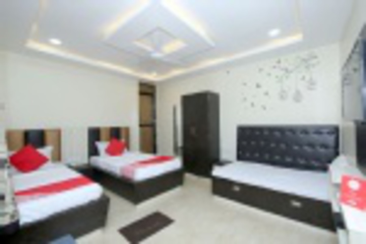 Room 124 of 407