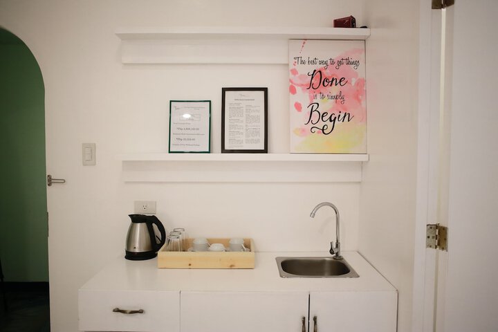 Room 11 of 79