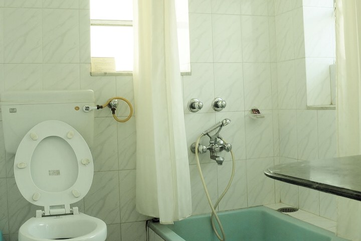 Clean Restrooms