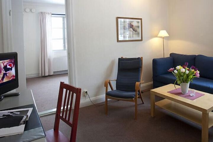 Room 13 of 50