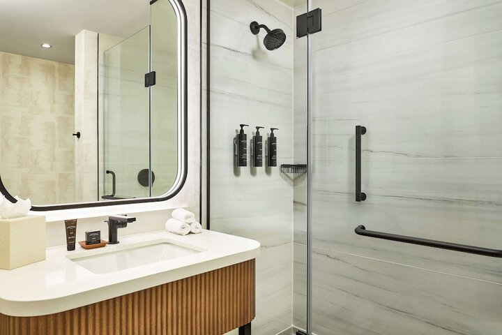Bathroom shower