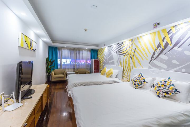 Room 49 of 67