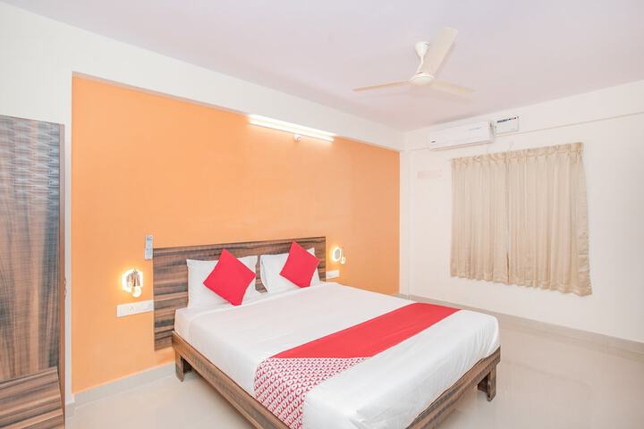 Room 4 of 5