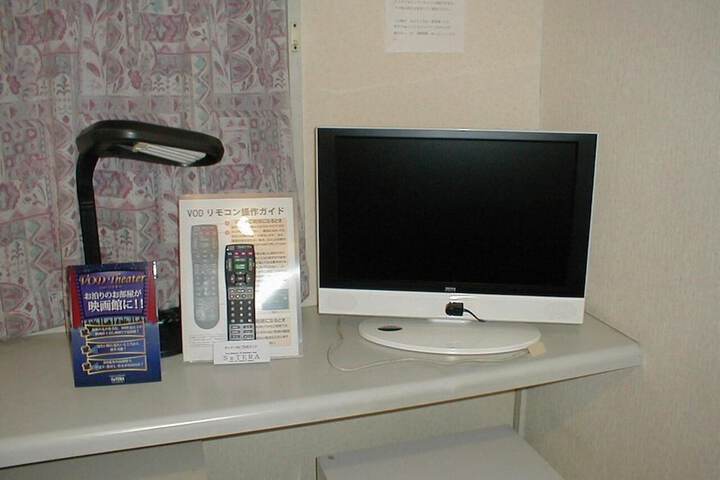 Room 7 of 17